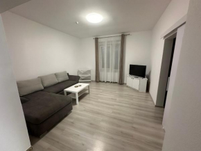 Aparthouse 1